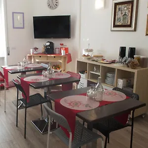 A Casa Di Benny 2*, Roma Italia